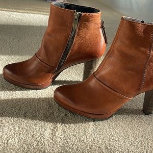 Paul Green Ankle Boots